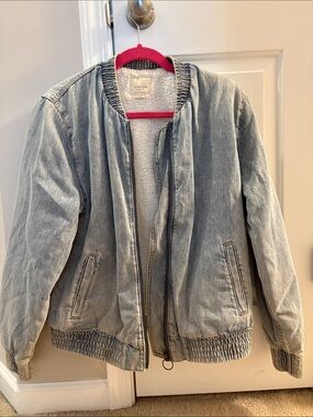 Light Wash Denim Fur Bomber Jacket - Casual Washed Blue